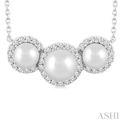 ASHI Pearl & Halo Diamond Fashion Pendant 568A8PPFGPDWPWG