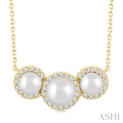 ASHI Pearl & Halo Diamond Fashion Pendant 568A8PPFGPDWPYG