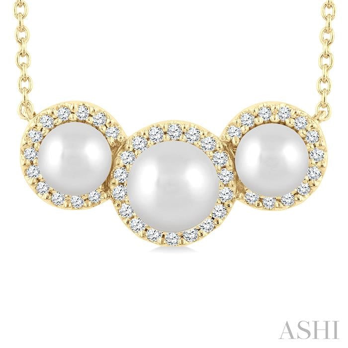ASHI Pearl & Halo Diamond Fashion Pendant 568A8PPFGPDWPYG
