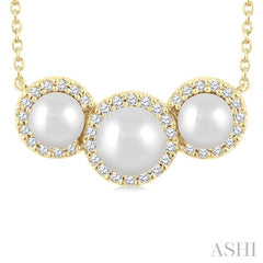 ASHI Pearl & Halo Diamond Fashion Pendant 568A8PPFGPDWPYG