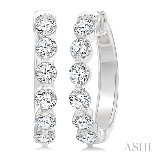 ASHI Diamond Hoop Earrings 620H0PPFGERWG-1.5