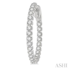 ASHI Inside-Out Diamond Round Hoop Earrings 622B0PPFHERWG-1.50
