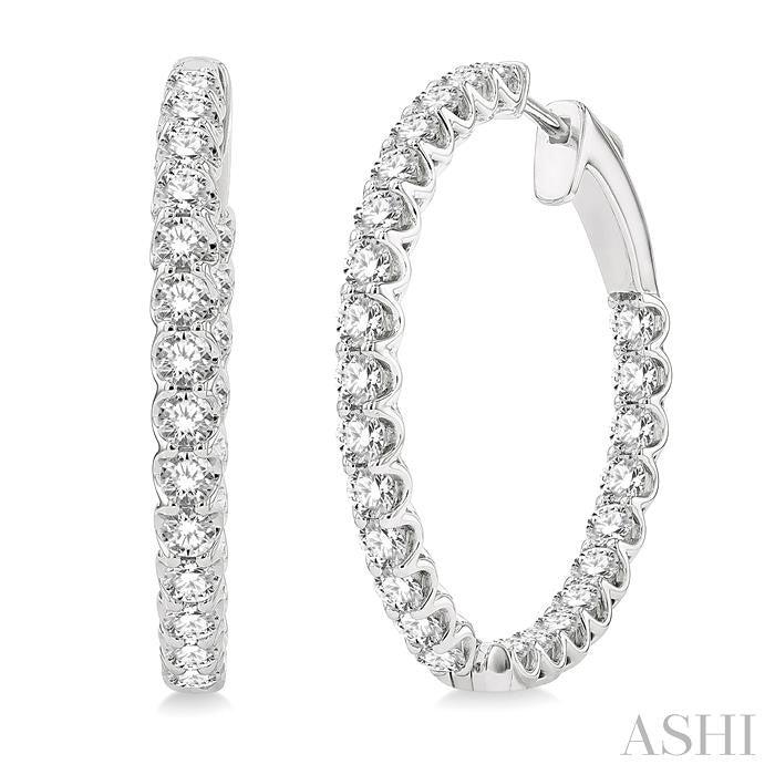 ASHI Inside-Out Diamond Round Hoop Earrings 622B0PPFHERWG-3.00