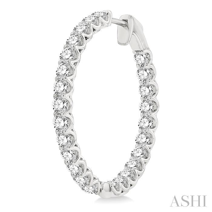 ASHI Inside-Out Diamond Round Hoop Earrings 622B0PPFHERWG-4.00
