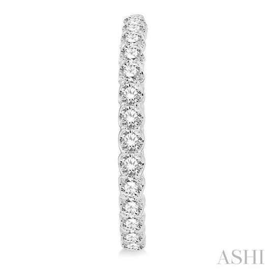 ASHI Inside-Out Diamond Round Hoop Earrings 622B0PPFHERWG-4.00