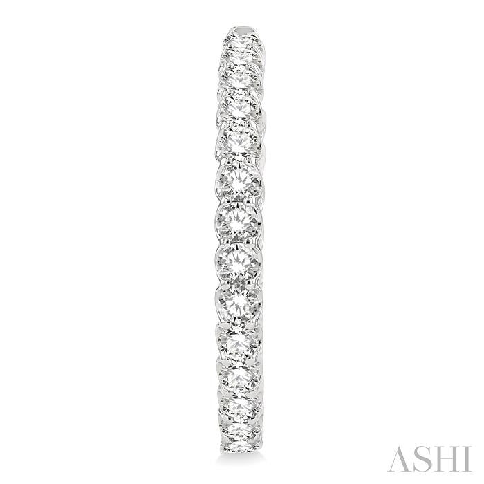 ASHI Inside-Out Diamond Round Hoop Earrings 622B0PPFHERWG-5.00
