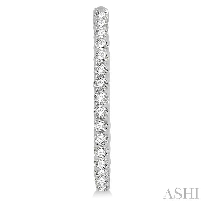 ASHI Inside-Out Diamond Oval Hoop Earrings 624B0PPFHERWG-3.00