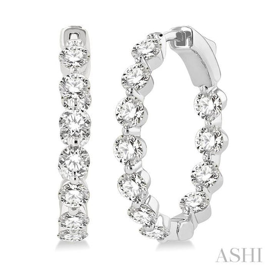 ASHI Inside-Out Diamond Round Hoop Earrings 626D0PPFGERWG-3.00