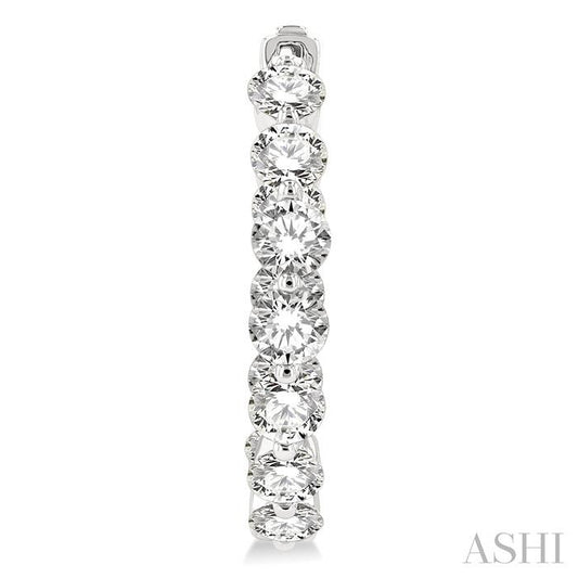 ASHI Inside-Out Diamond Round Hoop Earrings 626D0PPFHERWG-4.00