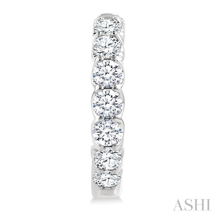 ASHI Inside-Out Diamond Round Hoop Earrings 628E0PPFHERWG-2.00