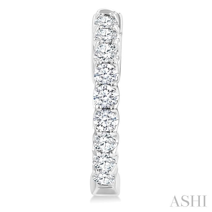 ASHI Inside-Out Diamond Round Hoop Earrings 628E1PPFGERWG