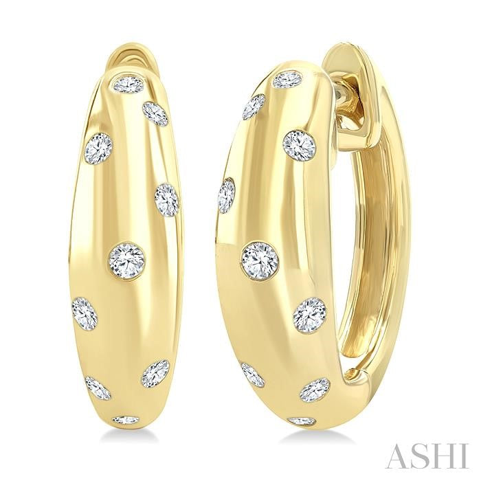 ASHI Mosaic Diamond Fashion Huggie Earrings 629J8PPTGERYG