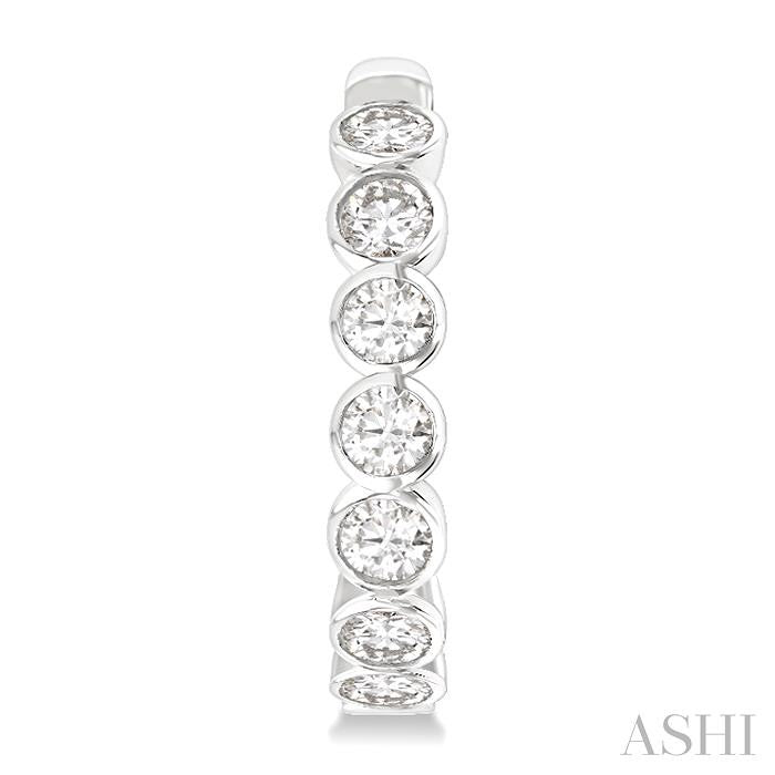 ASHI Round Shape Bezel Set Diamond Fashion Hoop Earrings 630F0PPFGERWG-RD