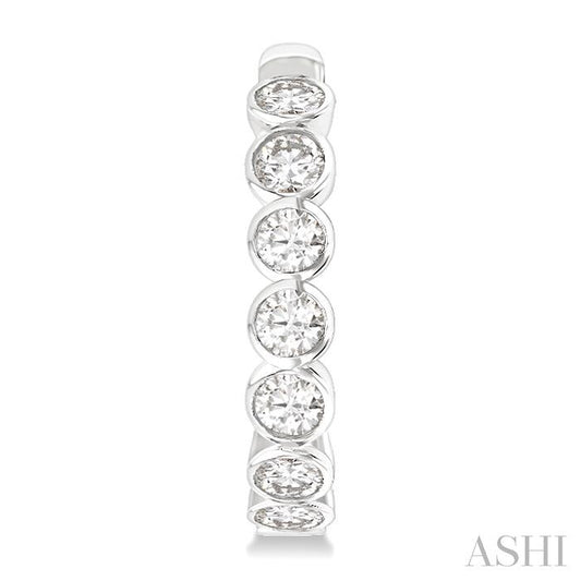 ASHI Round Shape Bezel Set Diamond Fashion Hoop Earrings 630F0PPFGERWG-RD