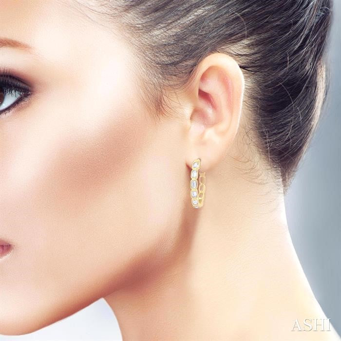 ASHI Emerald Shape Bezel Set Diamond Fashion Hoop Earrings 630F1PPFGERYG-OC