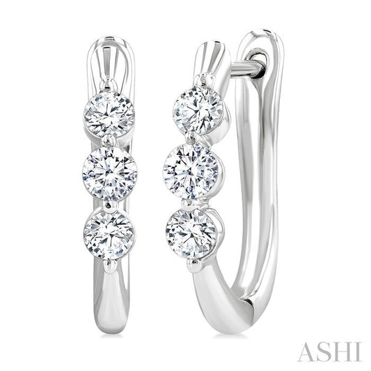 ASHI 3 Stone Diamond Hoop Earrings 631F3PPFGERWG