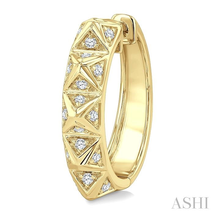 ASHI Bold Pyramid Diamond Fashion Hoop Earrings 638J6PPTGERYG