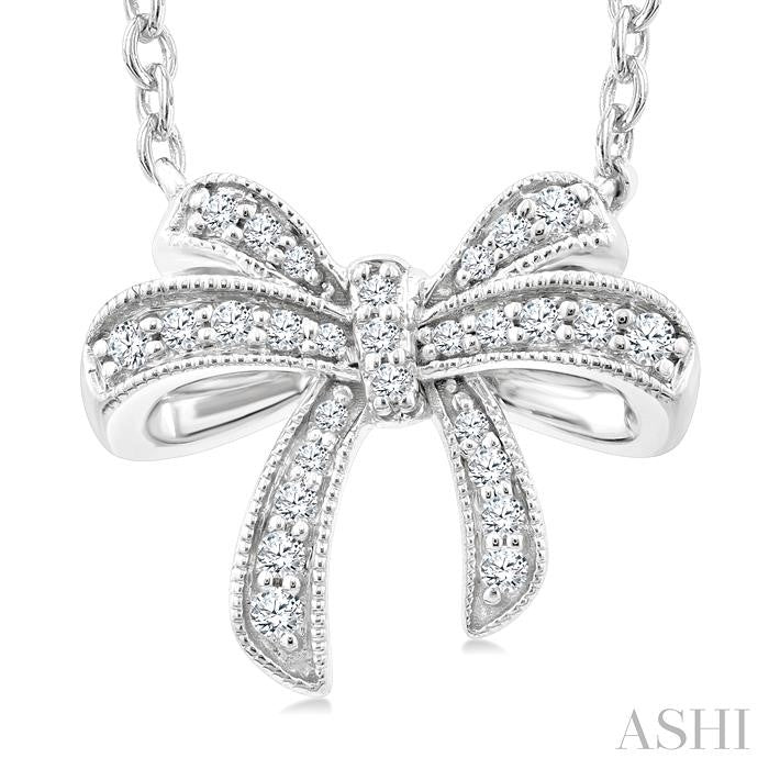ASHI Bow Petite Diamond Fashion Pendant 641W8PPTSPDWG