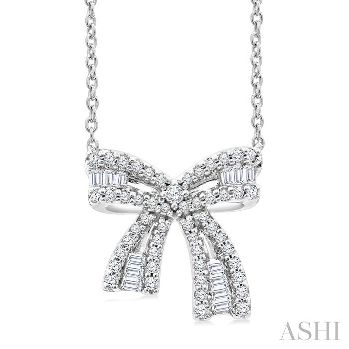 ASHI Bow Petite Diamond Fashion Pendant 646W5PPFGPDWG
