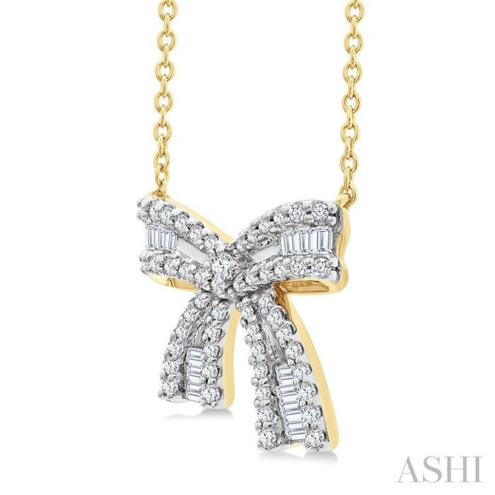 ASHI Bow Petite Diamond Fashion Pendant 646W5PPFGPDYG