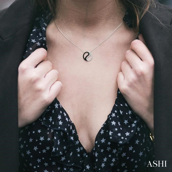 ASHI Yin Yang Petite Black Diamond Fashion Pendant 647F8PPTSPDWG