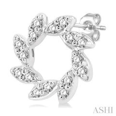 ASHI Flower Petite Diamond Fashion Earrings 649G8PPTSERWG