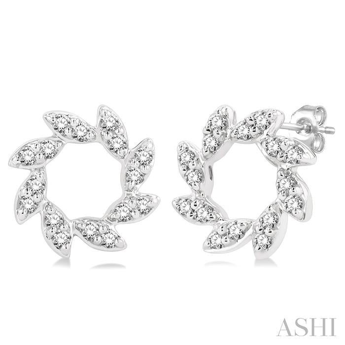 ASHI Flower Petite Diamond Fashion Earrings 649G8PPTSERWG