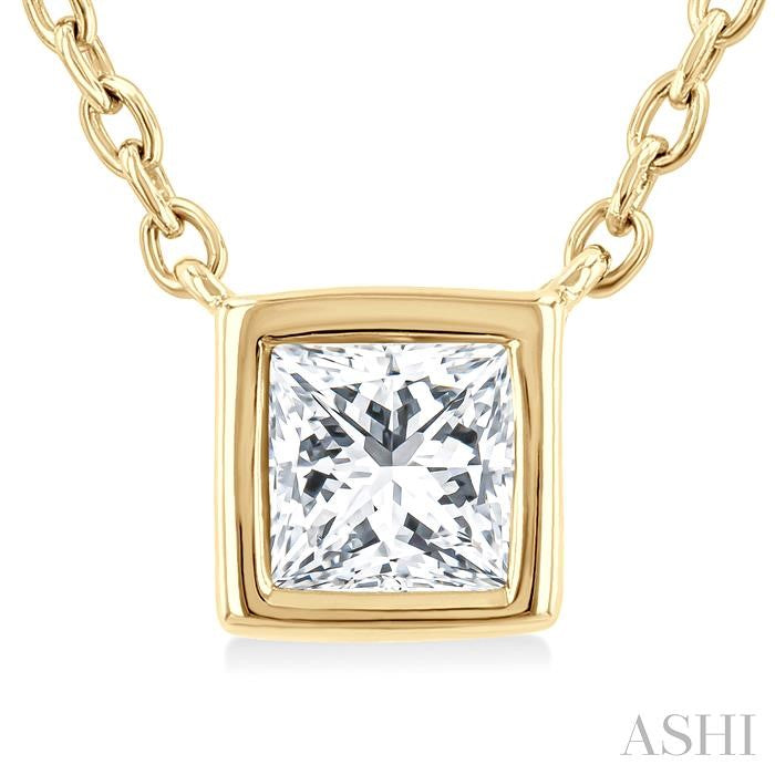 ASHI Princess Shape Bezel Set Petite Diamond Fashion Pendant 649S8PPTGPDYG-PRN