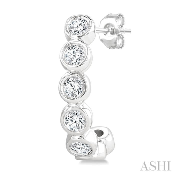 ASHI Bezel Set Petite Diamond Half Hoop Earrings 662X6PPTGERWG