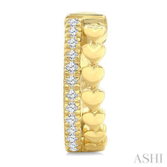 ASHI Heart Shape Petite Diamond Huggie Fashion Earrings 671X8PPTSERYG