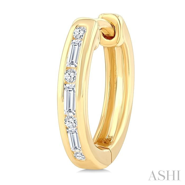 ASHI Channel Set Petite Diamond Huggie Fashion Earrings 672X7PPTGERYG