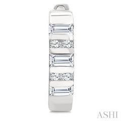 ASHI Bar Petite Diamond Huggie Fashion Earrings 674X6PPTGERWG