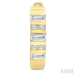 ASHI Bar Petite Diamond Huggie Fashion Earrings 674X6PPTGERYG