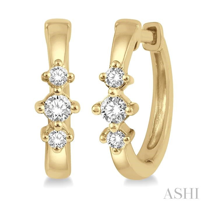 ASHI Past Present & Future Petite Diamond Huggie Fashion Earrings 677V8PPTGERYG