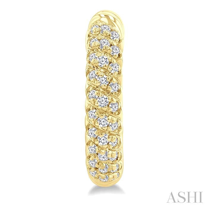 ASHI Twisted Petite Diamond Huggie Fashion Earrings 680W7PPTSERYG