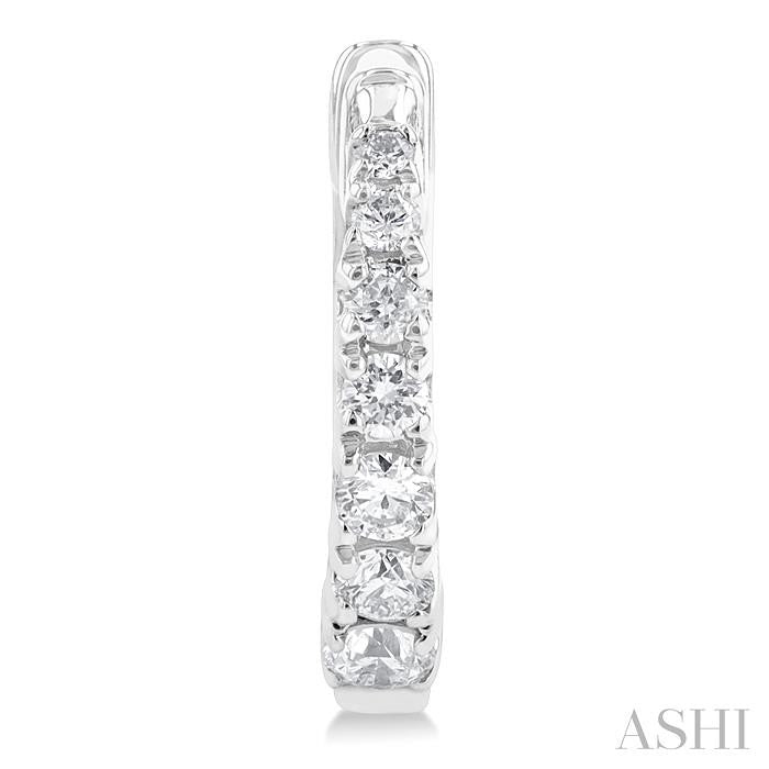 ASHI Graduated Petite Diamond Huggie Fashion Earrings 683V6PPTGERWG