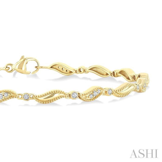 ASHI Wave Diamond Fashion Bracelet 7129QPPTSYG