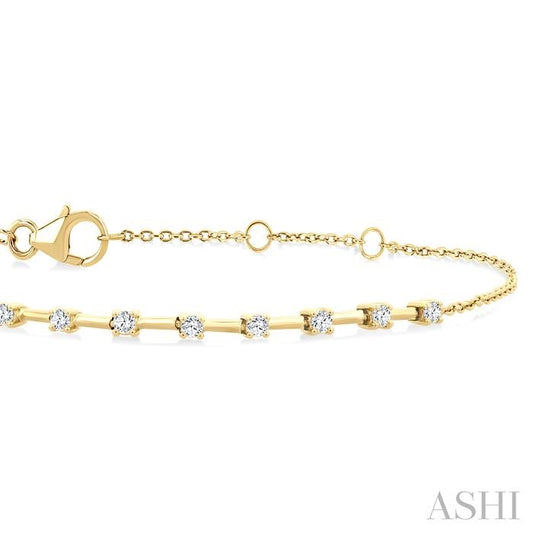 ASHI Floating Diamond Fashion Chain Bracelet 720AQPPTGYG