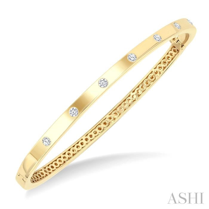 ASHI Flush Bezel Set Diamond Fashion Bangle 795E4PPFGYG