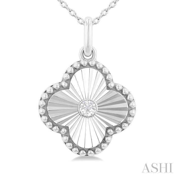 ASHI Silver Clover Fluted Medallion Petite Diamond Fashion Pendant 84209PPSGSLPD-CLV