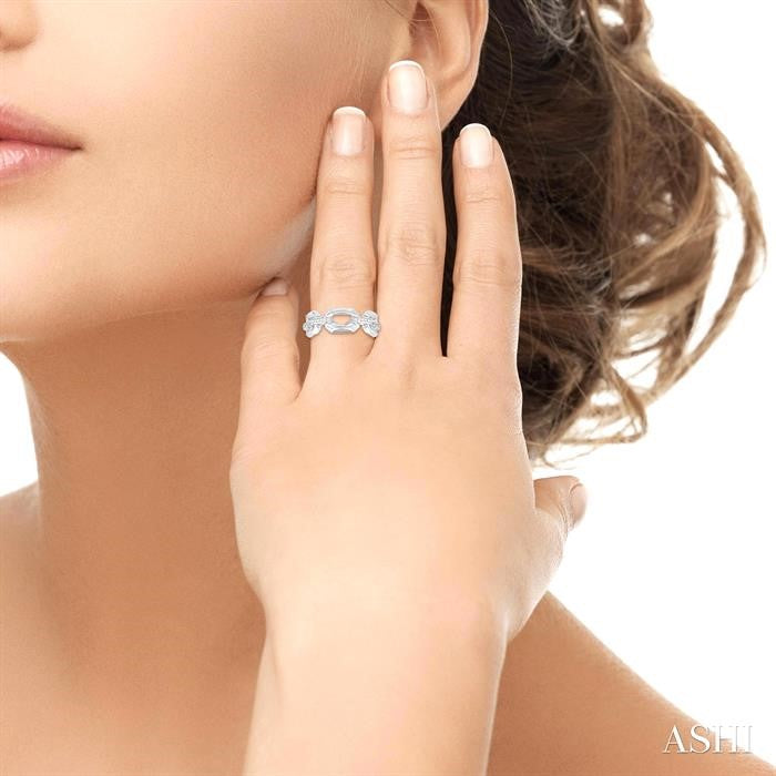 ASHI Silver Bold Rectangular Shape Link Diamond Ring 85439PPSSSLRG