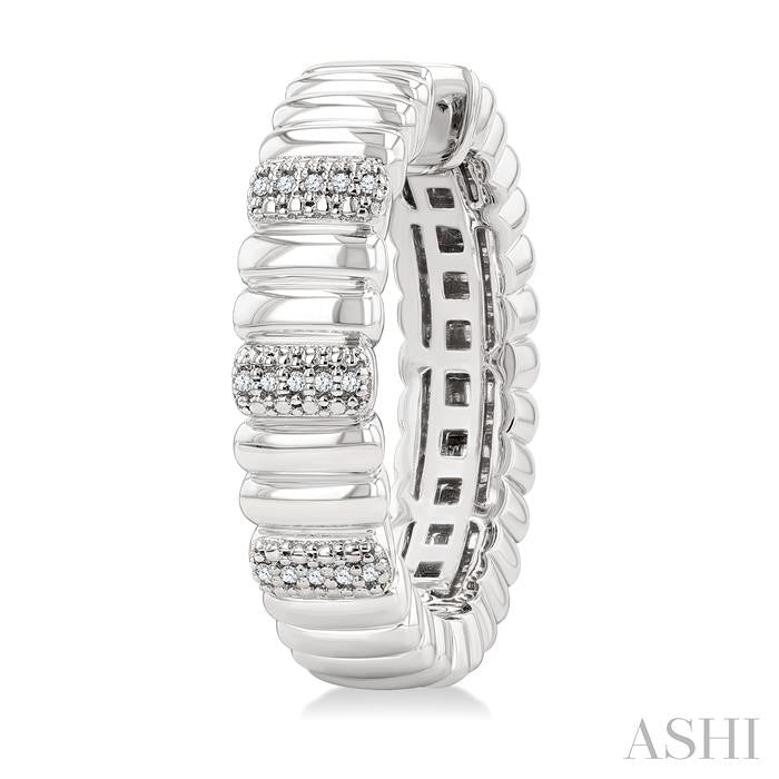 ASHI Silver Bold Ribbed Diamond Hoop Earrings 85768PPSSSLER