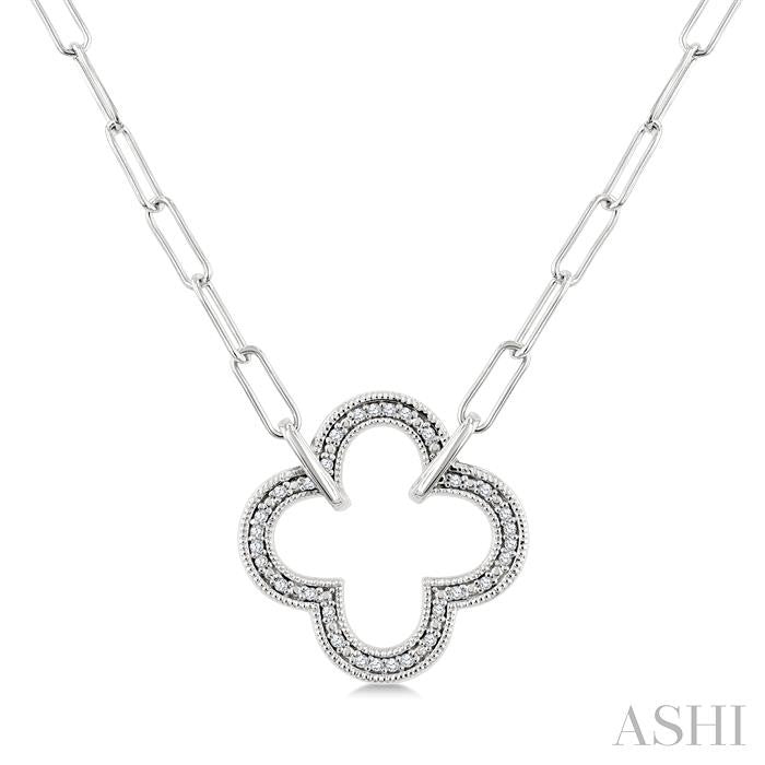 ASHI Silver Paperclip Clover Diamond Fashion Pendant 88858PPSSSLPD-CLV