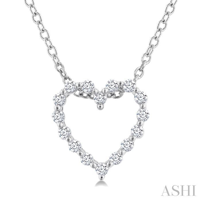 ASHI Silver Heart Shape Petite Diamond Fashion Pendant 88918PPSSSLPD