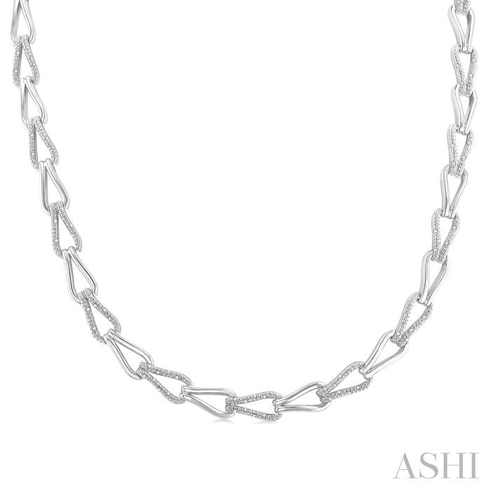 ASHI Silver Bold Knot Diamond Fashion Necklace 8894QPPSSSLNK