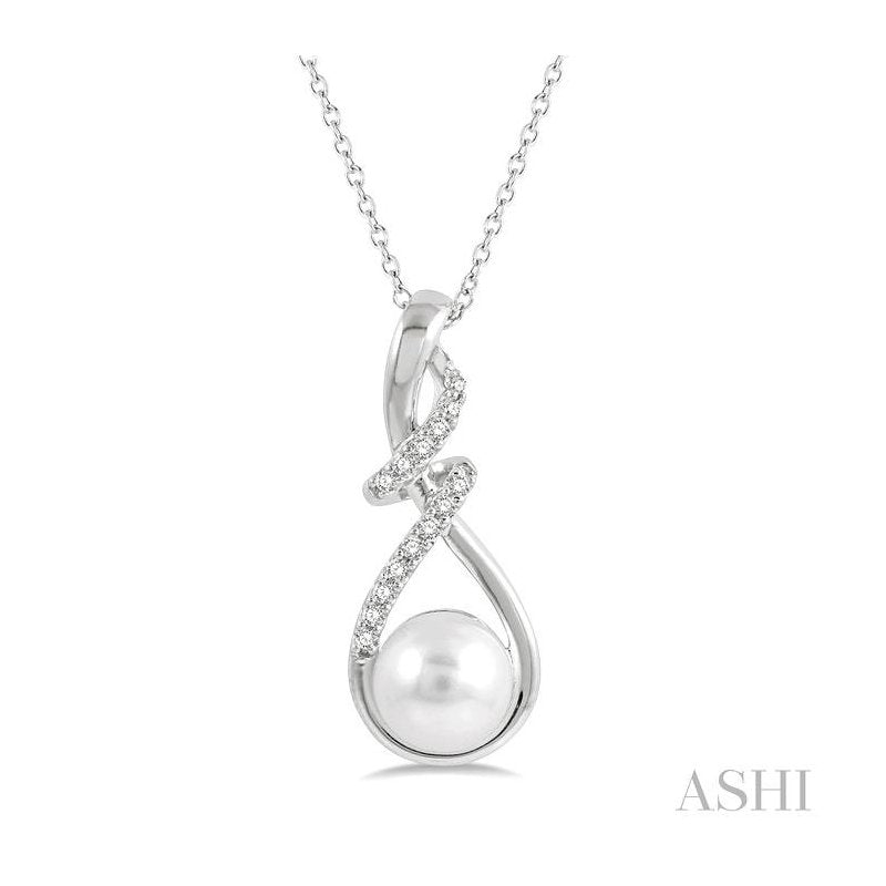 ASHI Pearl & Diamond Fashion Pendant 56138PPTSPDWPWG
