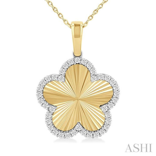 ASHI Clover Fluted Diamond Fashion Pendant 90476PPFGPDYW-CLV5