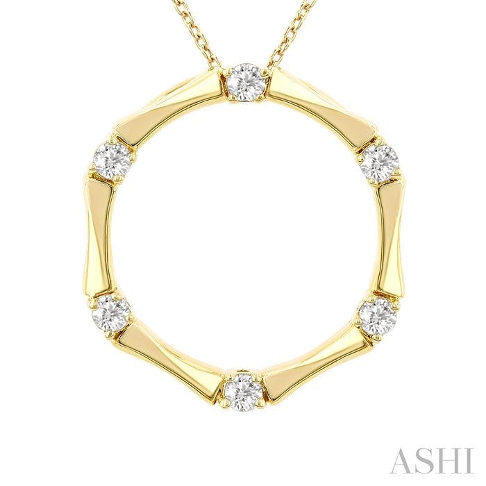 ASHI Petite Diamond Fashion Bamboo Pendant 906G8PPTGPDYG