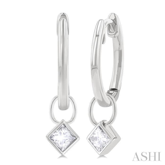ASHI Princess Shape Bezel Set Diamond Huggie Fashion Earrings 918F5PPFGERWG-PRN