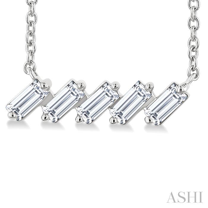 ASHI Baguette Diamond Bar Necklace 970TQPPFGNKWG
